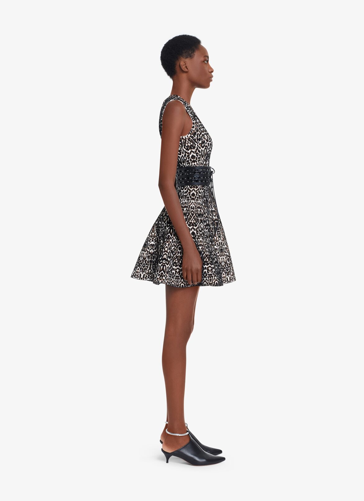 SLEEVELESS LEOPARD KNIT SKATER DRESS ALAÏA BLACK/IVORY SLEEVELESS LEOPARD KNIT SKATER DRESS